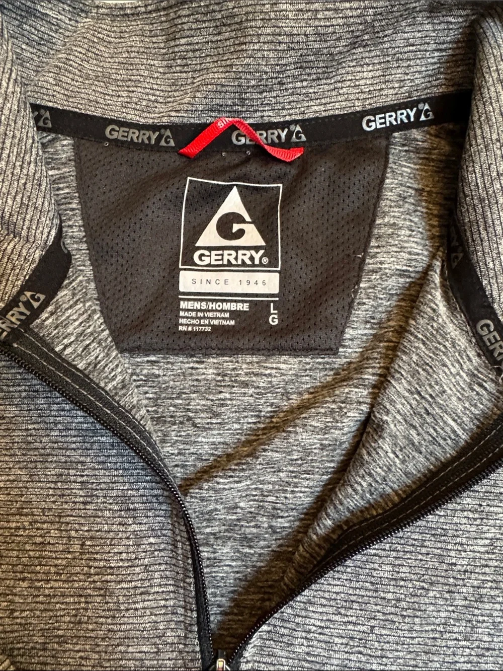 Gerry brand Men’s Heathered Charcoal Quarter-Zip Sweater pullover size large